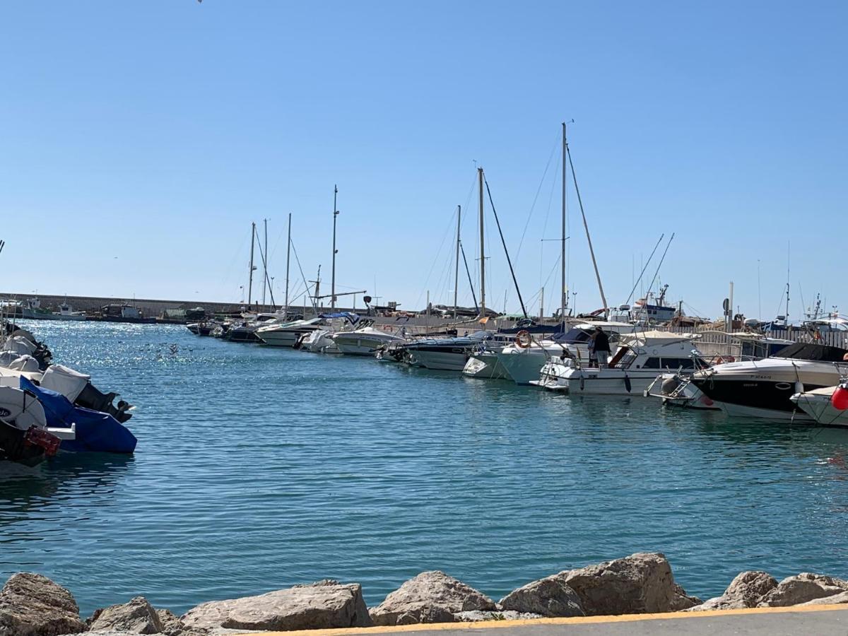 Paradise Beach Leilighet Caleta De Velez Eksteriør bilde